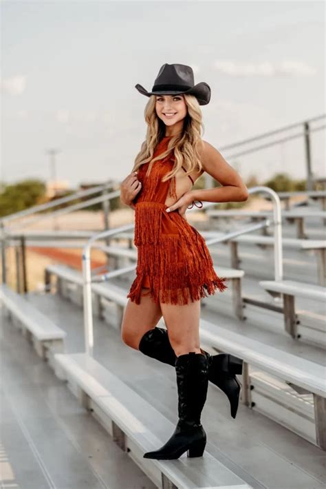 Cowgirl Outfit Ideas 25 Tips How to Dress Like a Cowgirl