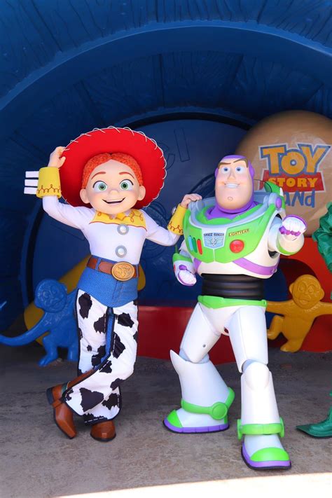 Buzz Lightyear and Jessie Receive New Character Look