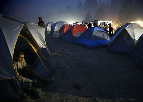 Yosemite fire threatens towns, S.F.'s reservoir