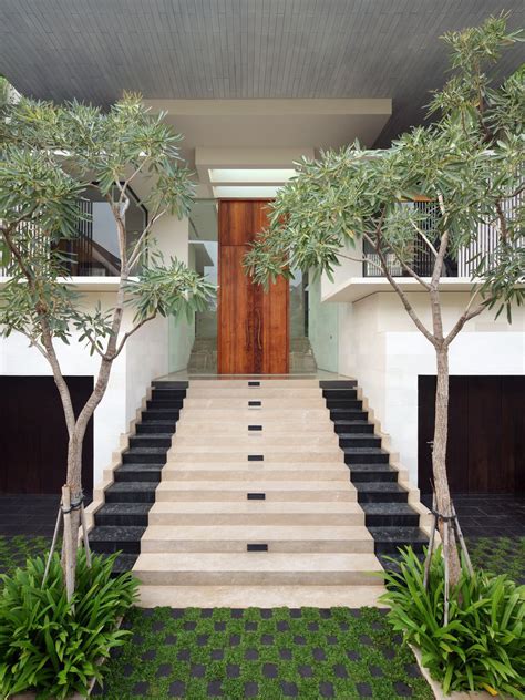 Luxury Garden House In Jakarta | iDesignArch | Interior Design ...