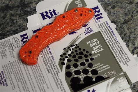 Spyderco Delica Mods | I ran hot glue around the FRN scales … | Flickr