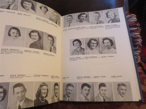 Willmar MN Wilmar High School yearbook 1952 Wihisean | eBay