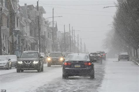 Three people killed in pile-ups as Storm Gail slams the East Coast | Daily Mail Online