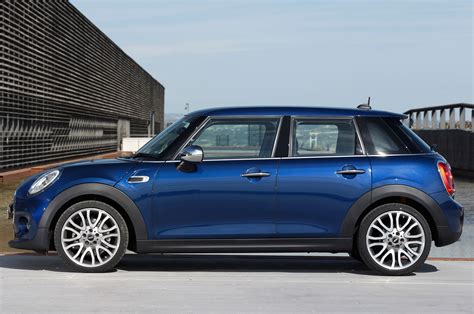 2015 Mini Cooper Hardtop 4-Door Review