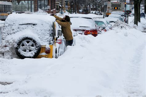 Flights canceled, roads hazardous as winter storm pummels New England