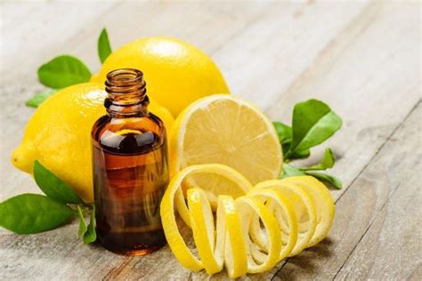 11 Reasons Why You Should Use Lemon Essential Oil: http://j.mp/2euPxKy | Huile essentielle ...