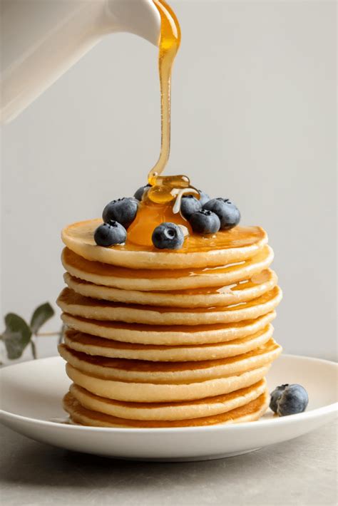 25 Best Pancake Toppings - Insanely Good