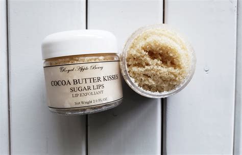 COCOA BUTTER KISSES SUGAR LIPS LIP EXFOLIATE | Royal Apple Berry