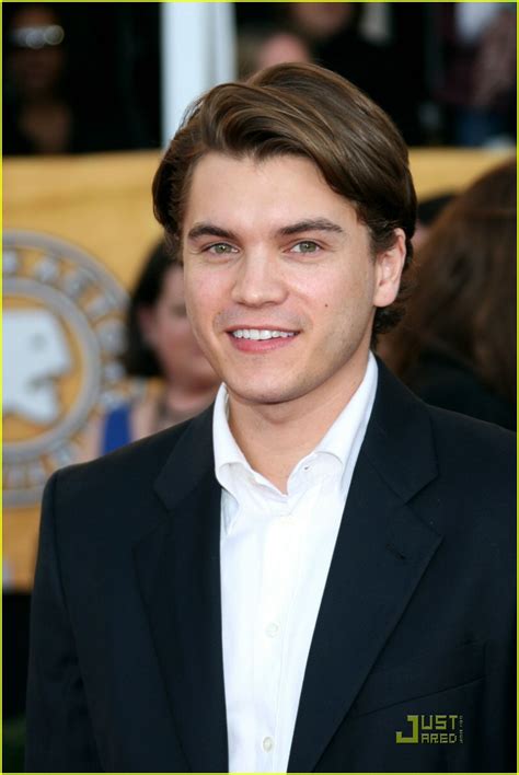 Emile Hirsch & Brianna Domont: SAG Smiley: Photo 1679921 | Brianna Domont, Emile Hirsch, SAG ...