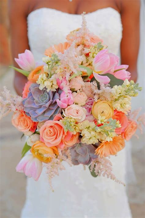 Best Wedding Bouquets of 2014 - Belle the Magazine . The Wedding Blog For The Sophisticated Bride