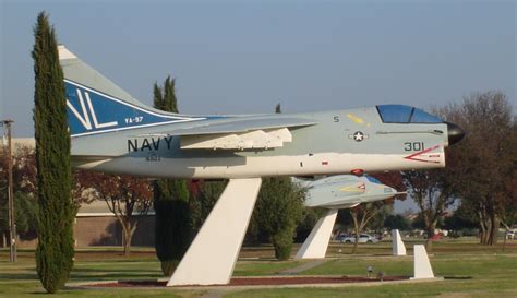 My Military Aircraft Pictures: Naval Air Station, Lemoore, CA