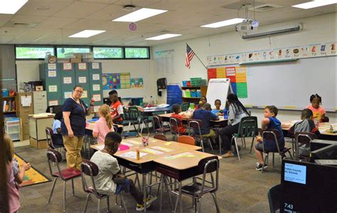 PHOTOS: Shoals Creek Elementary students and staff ready to tackle the first day of school ...