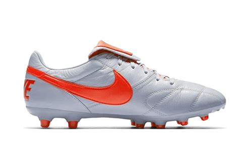 Best Soccer Cleats for Wide Feet - Reviews & Ratings [2021 Edition]