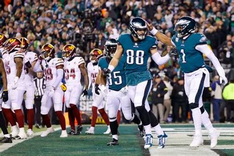 Eagles vs. Commanders predictions roundup: Picks, odds for Week 4