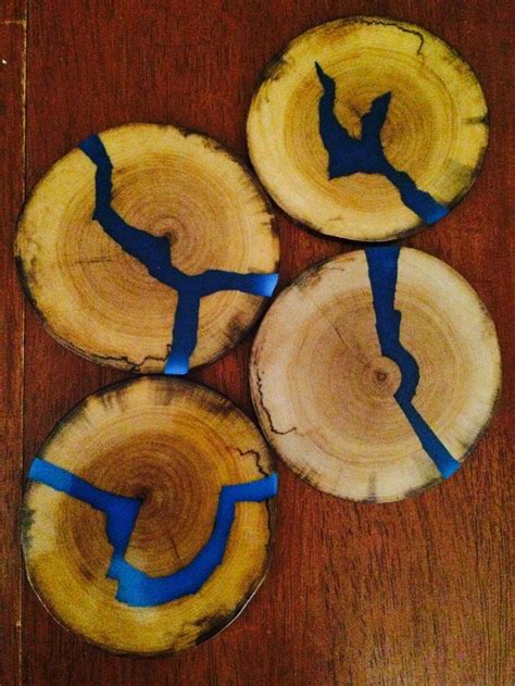 These Awesome DIY Wooden Coasters Are Cracked And Filled In With Blue Goo To Create An Awesome ...