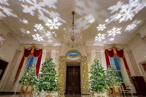 The White House Just Revealed Its Holiday Decorations | Reader's Digest