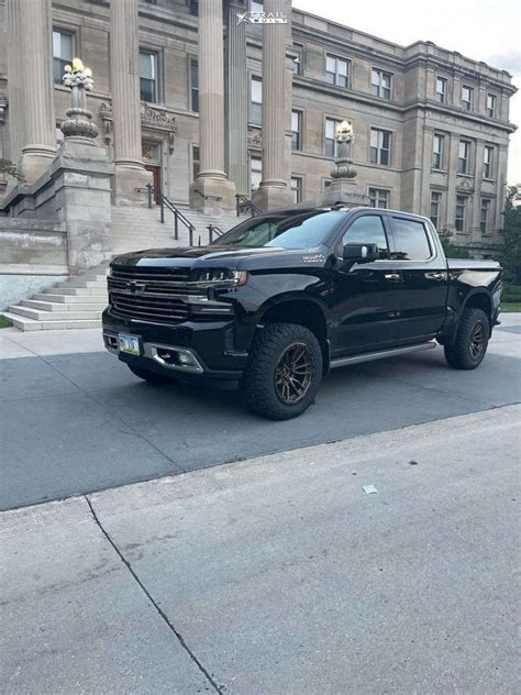 2020 Chevrolet Silverado 1500 Wheel Offset Aggressive > 1" Outside ...