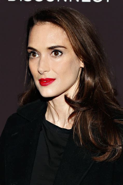 Winona Ryder Makes Red Carpet Comeback, Looks Stunning (PHOTO ...