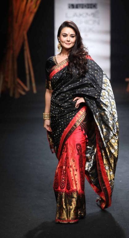 Mekhela Chador by Sanjukta Dutta - Lakme Fashion Week - SR 17 - 25 | Traditional indian dress ...