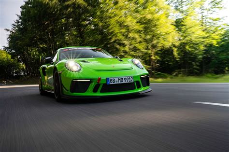 Porsche 911 GT3 RS Receives A Performance Boost from Manthey Racing ...