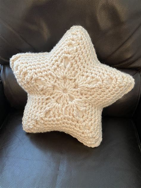 Star Pillow Crochet Pattern