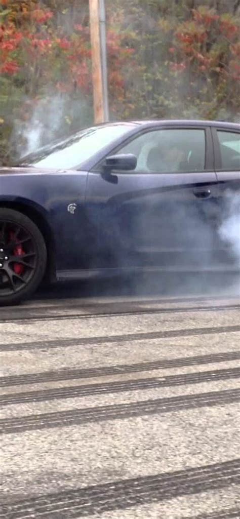 Download Dodge Charger Hellcat Burnout wallpaper 1920x1080 Wallpaper - GetWalls.io