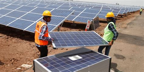 Policy Confusion, Cost Issues Cast a Shadow on India’s National Solar Mission Target