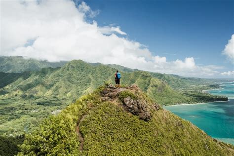 15 Best Oahu Hikes - Hawaii Hiking Trails [2024 GUIDE]