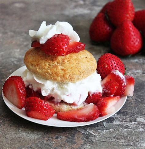 Classic Strawberry Shortcake Recipe| Mother's Day Delight