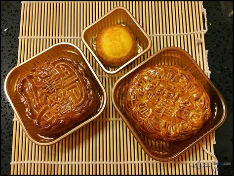 Mid-Autumn Festival 2016 : Kee Wah Bakery (奇華餅家) Mooncake from Hong Kong - i'm saimatkong