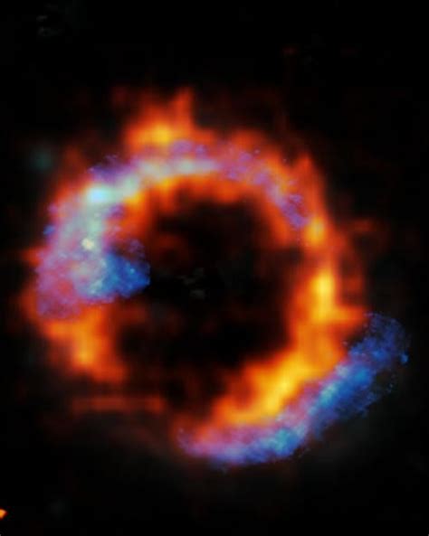 Surprising ring sheds light on galaxy formation | Cornell Chronicle