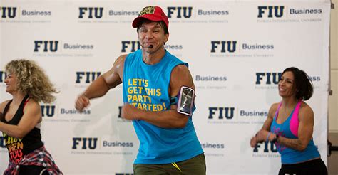 Zumba co-founder Beto Perez stages a dance-out for College of Business ...