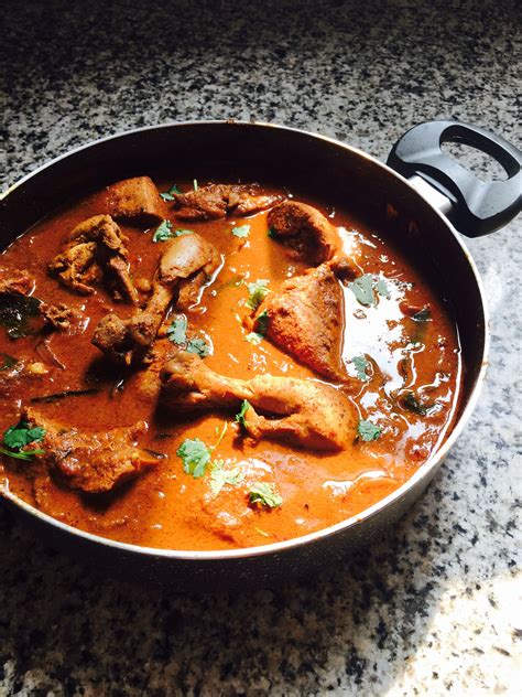 Chettinad Chicken Curry Recipe | Curry chicken recipes, Curry chicken, Chettinad chicken