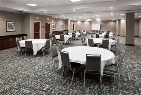 Hampton Inn St Louis-Downtown Gateway Arch - Saint Louis, MO - Party Venue