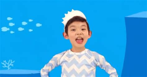 The 'Baby Shark' Dance Challenge Is What Your Kid Is Going To Want To ...