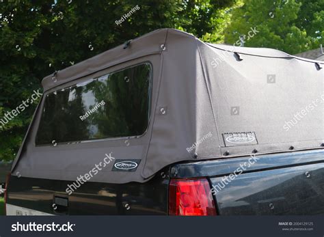 6 Retractable Truck Bed Covers Images, Stock Photos, 3D objects, & Vectors | Shutterstock