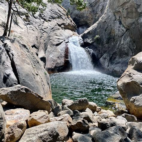 Roaring River Falls in Kanawyers, CA (With Photos)