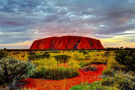 Video Captures Rare Uluru 'Waterfall' Phenomenon Most Tourists Will ...