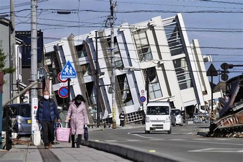 Japan quake death toll climbs to 55, with many feared trapped in ...