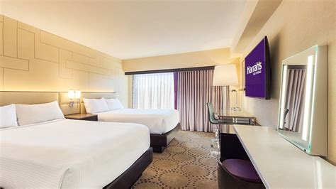 Las Vegas Strip Rooms & Suites - Harrah's Hotel & Casino