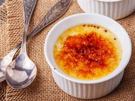 Creme Brulee Recipe Easy : Classic Creme Brulee | Platings + Pairings - You can flavour this ...