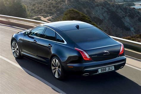 2019 Jaguar XJ Review - Autotrader