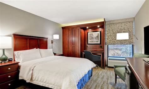 Hampton Inn - Hotels Beckley WV - Guest Rooms