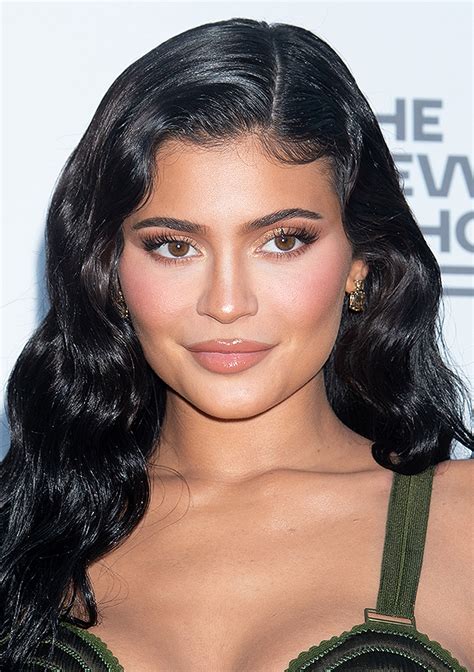 Kylie Jenner On Her Lips: She Felt ‘Unkissable’ Before Fillers ...