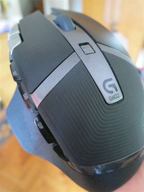 Geek Review: Logitech G602 Wireless Gaming Mouse | Geek Culture