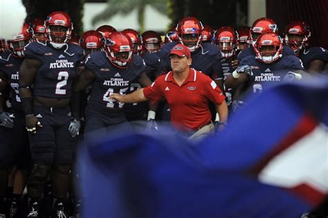 Florida Atlantic adds Stony Brook to 2020 football schedule