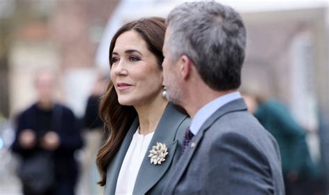 Crown Princess Mary keeps her cool after husband Prince Frederik ...