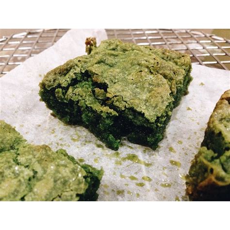 Matcha Brownies by gisellawsum | Quick & Easy Recipe | The Feedfeed