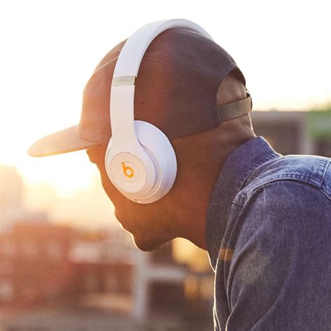 Beats Studio3 Wireless Bluetooth Noise Cancelling over-ear Headphones ...