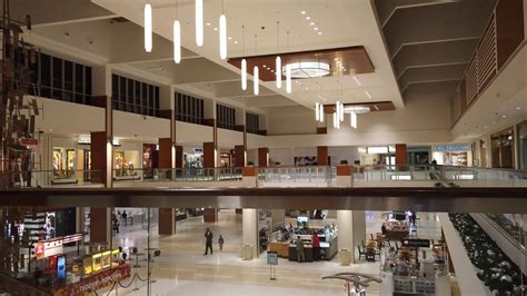 Southdale Center (Edina, MN) - the first modern mall? - YouTube